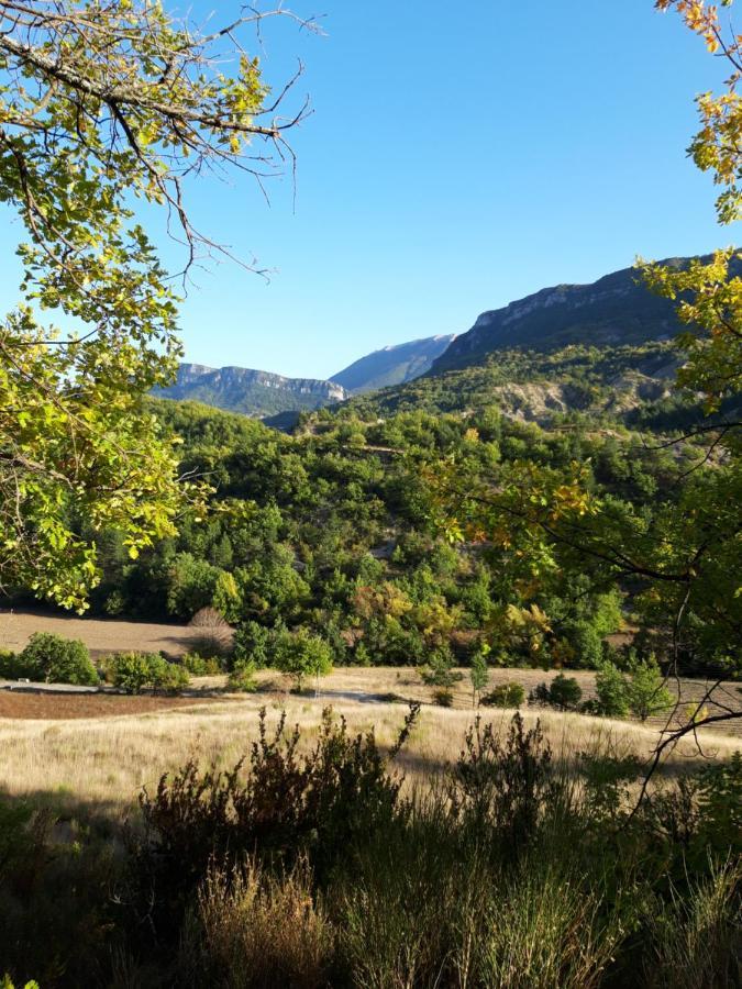 Gites Les Costoliers Chateauneuf-Miravail Bagian luar foto
