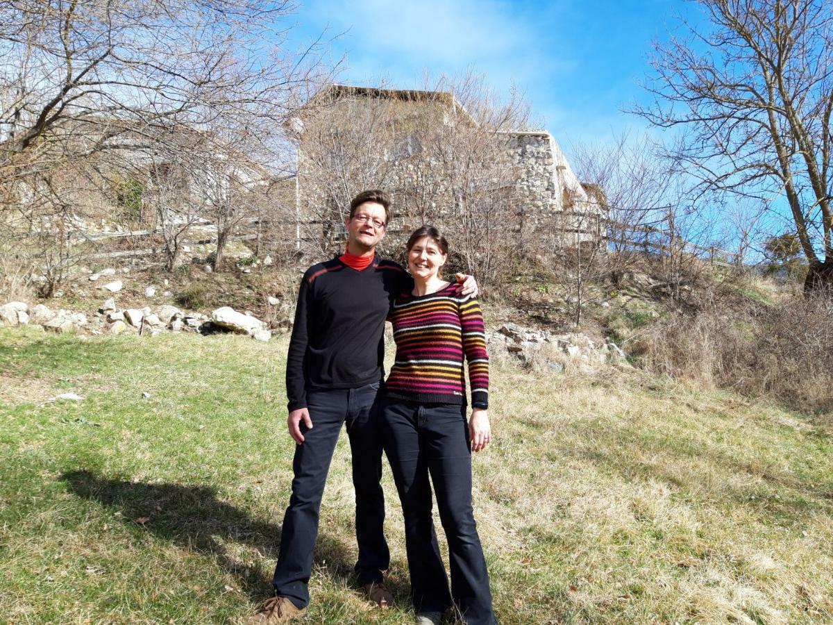 Gites Les Costoliers Chateauneuf-Miravail Bagian luar foto