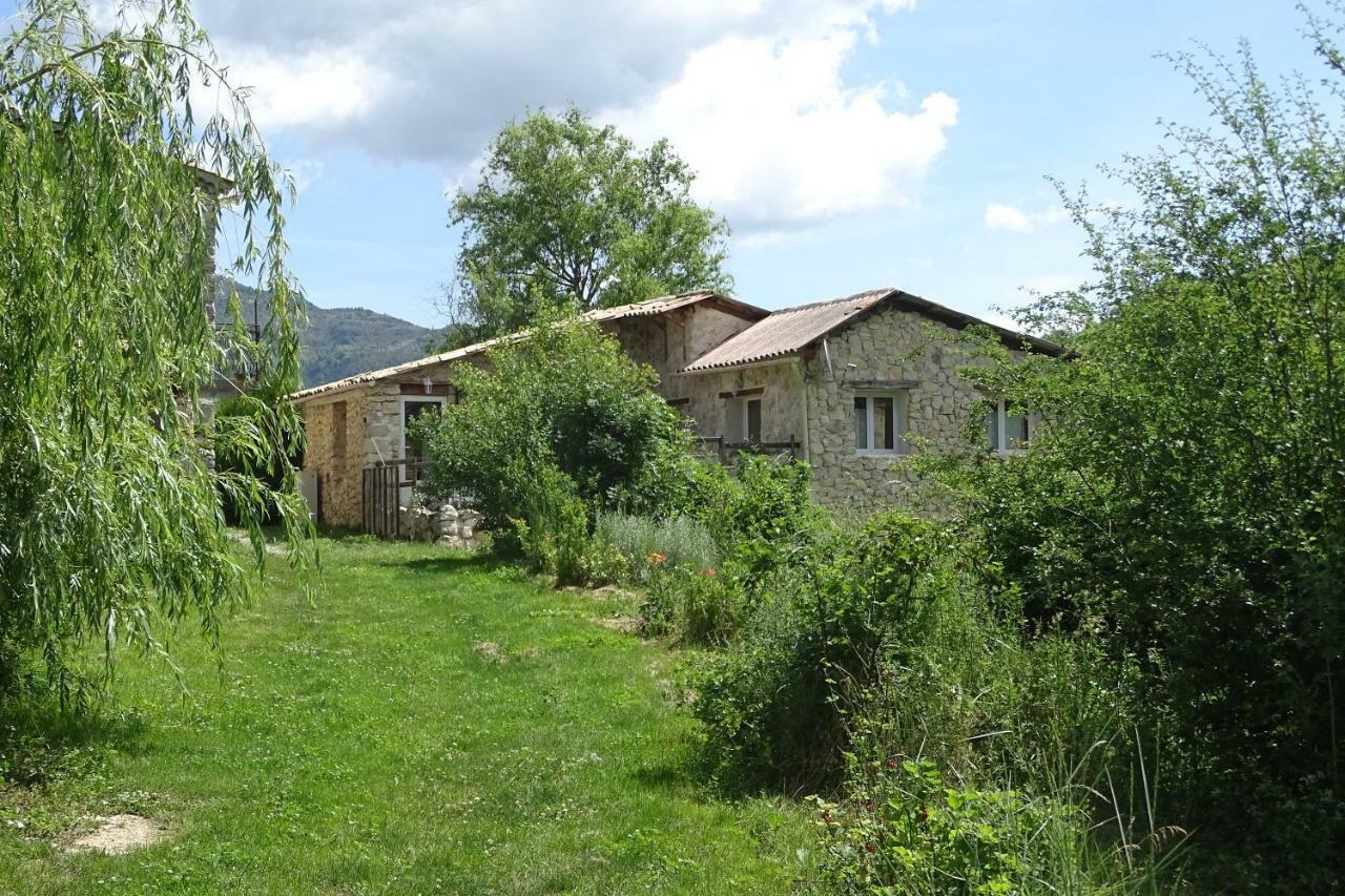 Gites Les Costoliers Chateauneuf-Miravail Bagian luar foto